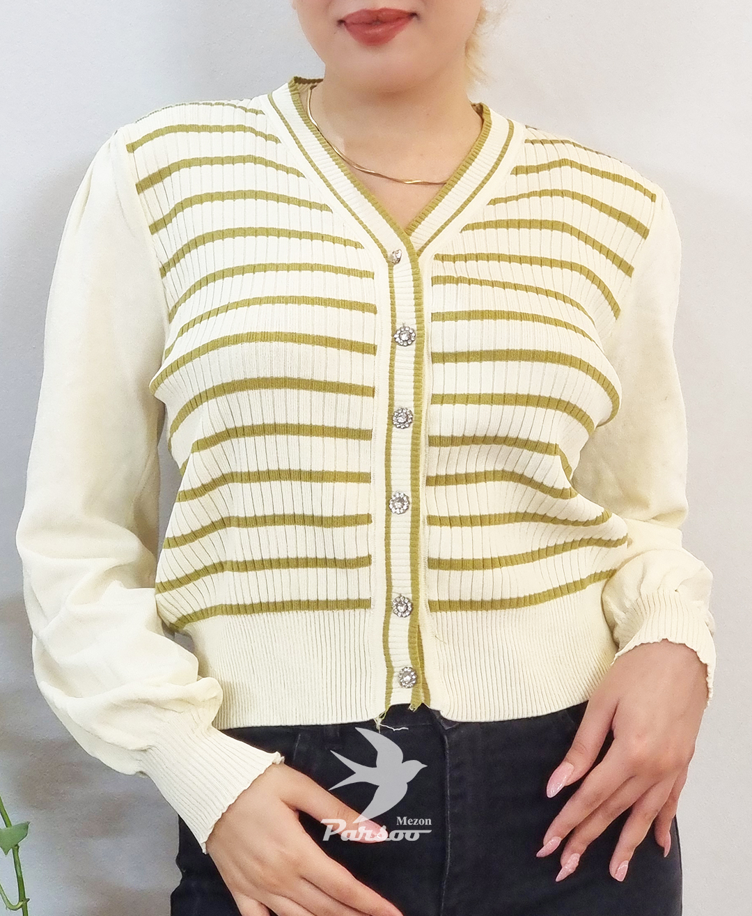 بلوز بافت زنانه فری‌سایز جلو دکمه – آستین بلند، یقه هفت، راه‌راه، رنگبندی ۲ رنگ